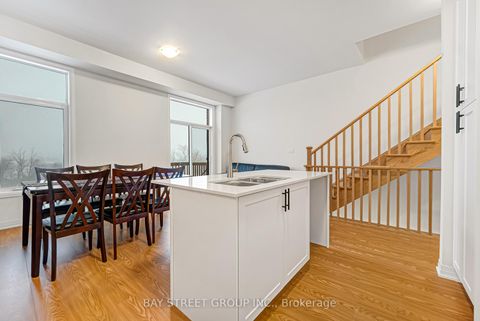 Photo 11 at 71 Millman Lane, Rural Richmond Hill, Richmond Hill