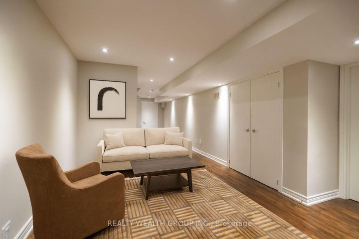 Photo 22 at 32 Rock Elm Court, Patterson, Vaughan