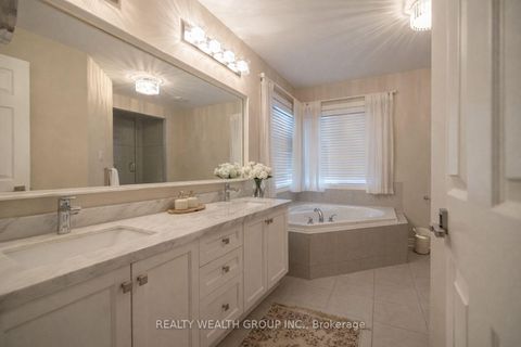 Photo 13 at 32 Rock Elm Court, Patterson, Vaughan