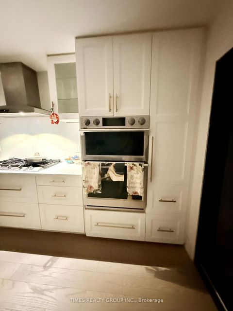 Photo 11 at 10 Dominion Road, Long Branch, Toronto