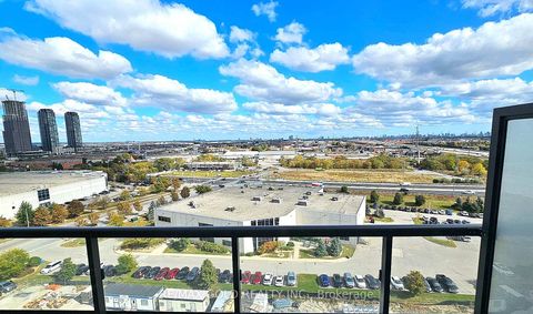 Photo 6 at 1116 - 60 Honeycrisp Crescent, Vaughan Corporate Centre, Vaughan