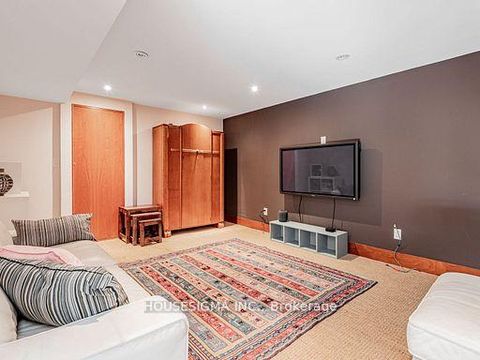 Photo 5 at 94 Laurentide Drive, Donalda, Toronto