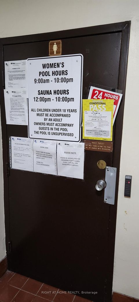 Photo 3 at 505 - 20 Gilder Drive, Eglinton East, Toronto