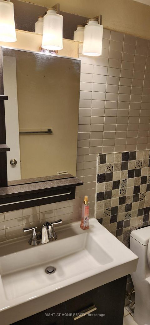 Photo 6 at 505 - 20 Gilder Drive, Eglinton East, Toronto