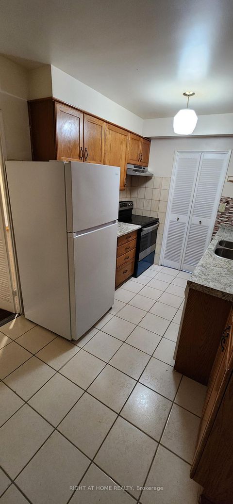 Photo 12 at 505 - 20 Gilder Drive, Eglinton East, Toronto