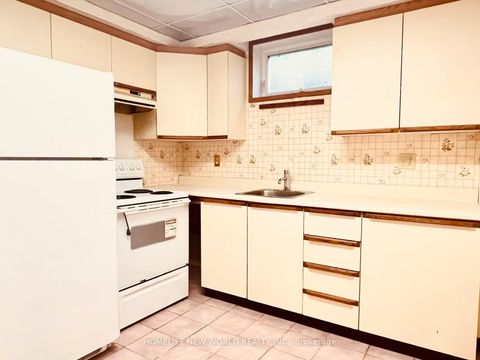 Photo 12 at 133 Budea Crescent, Maryvale, Toronto