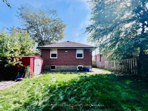 Photo 20 at 133 Budea Crescent, Maryvale, Toronto