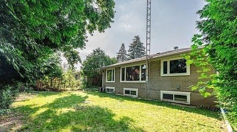 Photo 21 at 318 Paliser Crescent S, Harding, Richmond Hill