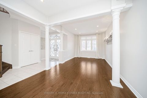 Photo 3 at 263 Vellore Avenue, Vellore Village, Vaughan