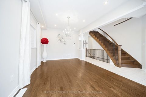 Photo 5 at 263 Vellore Avenue, Vellore Village, Vaughan