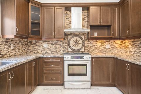 Photo 12 at 263 Vellore Avenue, Vellore Village, Vaughan