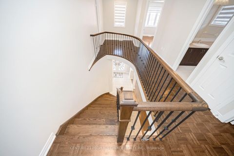 Photo 16 at 263 Vellore Avenue, Vellore Village, Vaughan