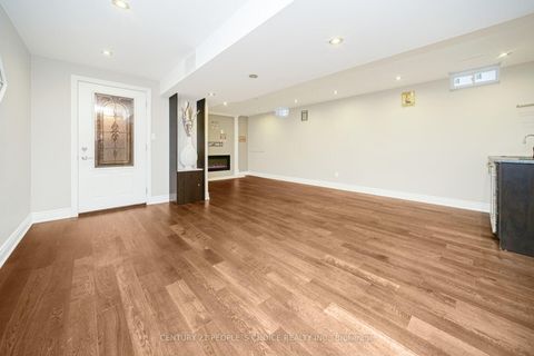 Photo 37 at 263 Vellore Avenue, Vellore Village, Vaughan