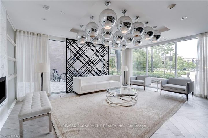 Photo 2 at 119 - 168 Sabina Drive, GO Glenorchy, Oakville