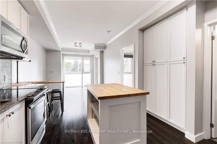 Photo 4 at 119 - 168 Sabina Drive, GO Glenorchy, Oakville