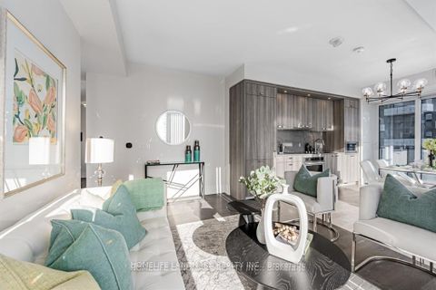 Photo 10 at 914 - 480 Front Street W, Waterfront Communities C1, Toronto