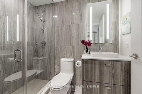 Photo 16 at 914 - 480 Front Street W, Waterfront Communities C1, Toronto