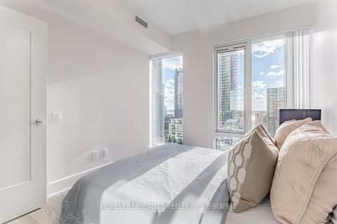 Photo 18 at 914 - 480 Front Street W, Waterfront Communities C1, Toronto