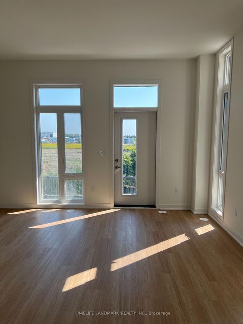 Photo 1 at 501 - 9 Steckley House Lane, Rural Richmond Hill, Richmond Hill