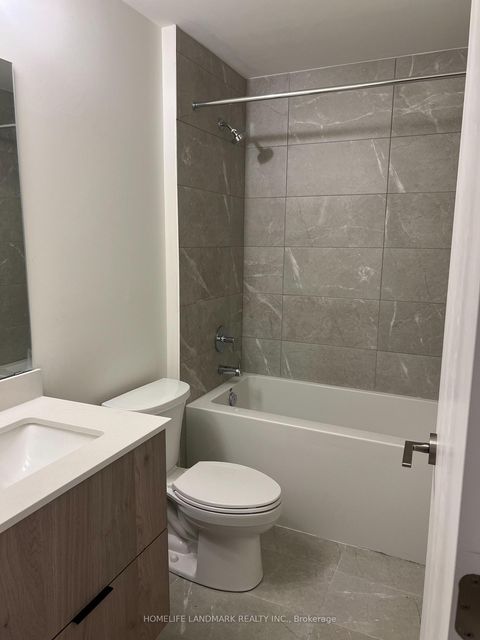 Photo 7 at 501 - 9 Steckley House Lane, Rural Richmond Hill, Richmond Hill