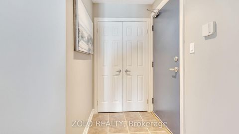 Photo 16 at 301 - 395 Lakebreeze Drive, Newcastle, Clarington