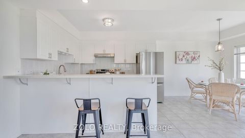 Photo 36 at 301 - 395 Lakebreeze Drive, Newcastle, Clarington