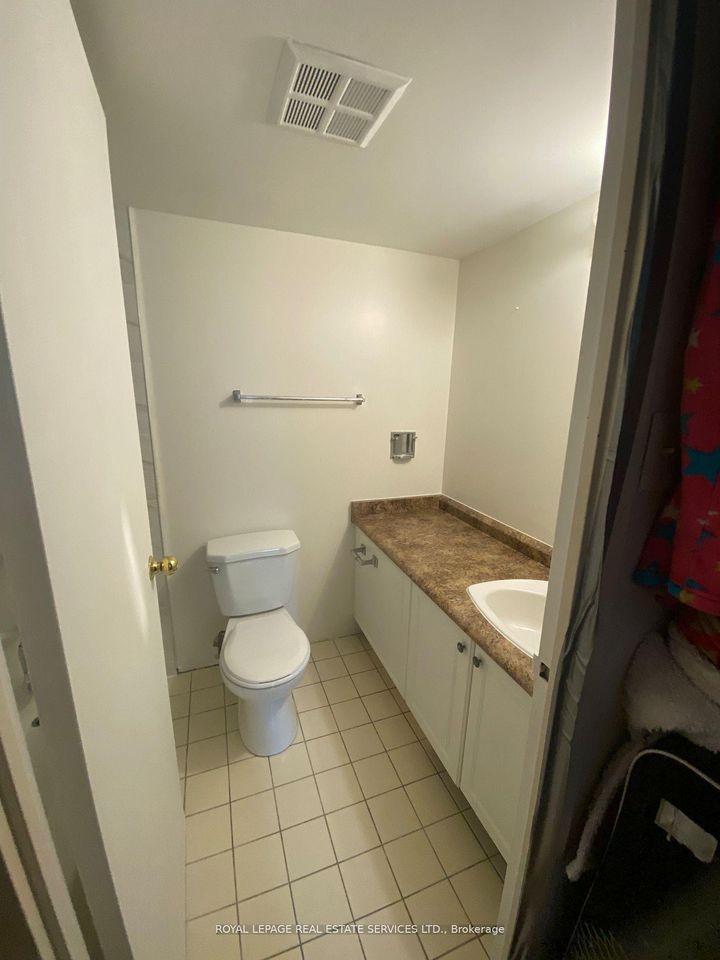 Photo 11 at 310 - 117 Gerrard Street E, Yonge Corridor, Toronto