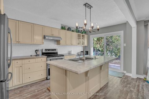 Photo 1 at 30 Rosenfeld Drive, Grove East, Barrie