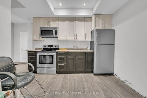 Photo 15 at 30 Rosenfeld Drive, Grove East, Barrie