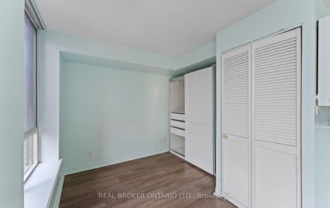 Photo 7 at 907 - 801 King Street W, Niagara, Toronto