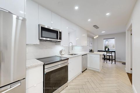 Photo 8 at 217 Stonebriar Drive N, Maple, Vaughan