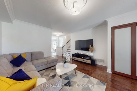 Photo 5 at 24 Lucerne Drive, Vellore Village, Vaughan