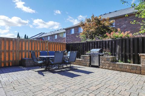 Photo 33 at 24 Lucerne Drive, Vellore Village, Vaughan