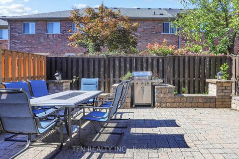 Photo 35 at 24 Lucerne Drive, Vellore Village, Vaughan