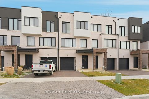 Photo 1 at 29 Persica Street, Oak Ridges, Richmond Hill