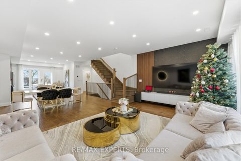 Photo 17 at 29 Persica Street, Oak Ridges, Richmond Hill