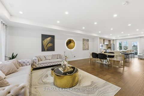 Photo 18 at 29 Persica Street, Oak Ridges, Richmond Hill