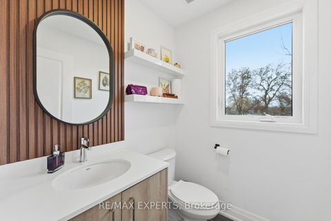 Photo 19 at 29 Persica Street, Oak Ridges, Richmond Hill