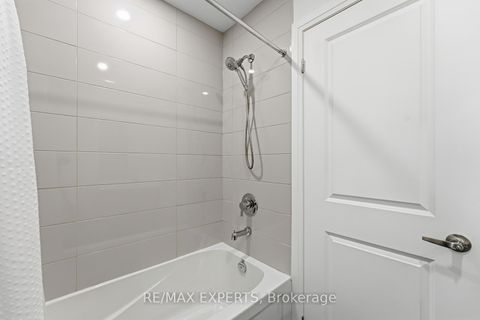 Photo 32 at 29 Persica Street, Oak Ridges, Richmond Hill