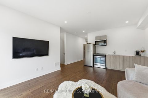 Photo 37 at 29 Persica Street, Oak Ridges, Richmond Hill