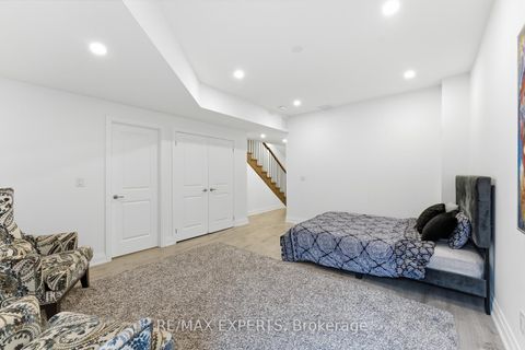 Photo 40 at 29 Persica Street, Oak Ridges, Richmond Hill