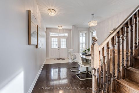 Photo 9 at 102 MACTIER Drive, Kleinburg, Vaughan