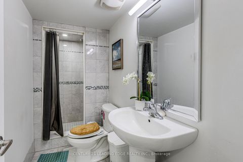 Photo 26 at 102 MACTIER Drive, Kleinburg, Vaughan