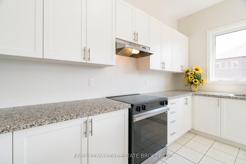 Photo 10 at 1547 McRoberts Crescent, Rural Innisfil, Innisfil