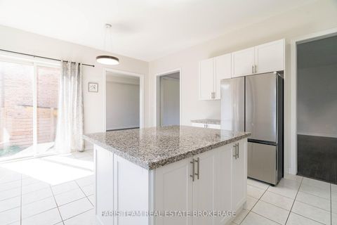 Photo 12 at 1547 McRoberts Crescent, Rural Innisfil, Innisfil