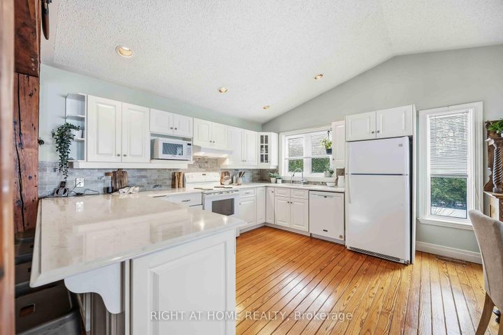 Photo 11 at 28 Birch Island Road, Rural Scugog, Scugog