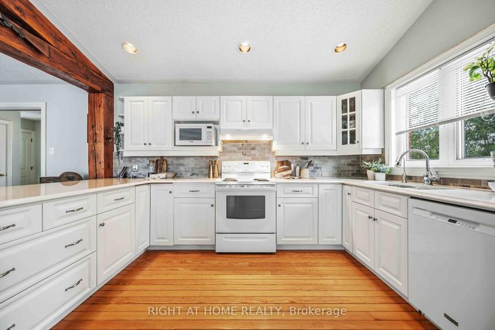 Photo 14 at 28 Birch Island Road, Rural Scugog, Scugog