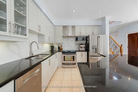 Photo 15 at 2 Fiorentina Avenue, Vellore Village, Vaughan