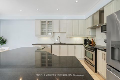 Photo 17 at 2 Fiorentina Avenue, Vellore Village, Vaughan