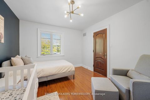 Photo 31 at 2 Fiorentina Avenue, Vellore Village, Vaughan